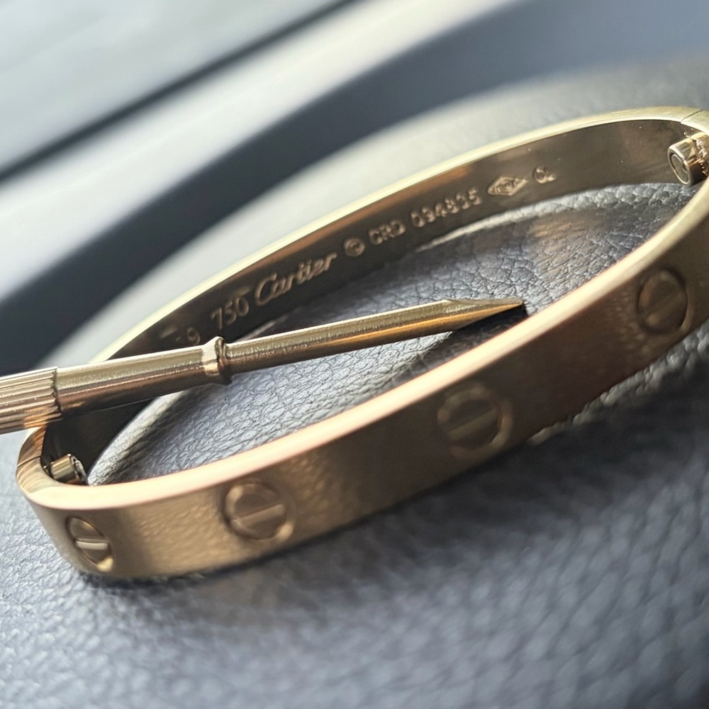 Cartie Gold Love Luxury Bracelet